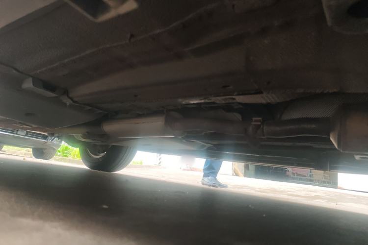 Used Land Rover Discovery Sport 2017 2.0T PURE Chassis Front Right