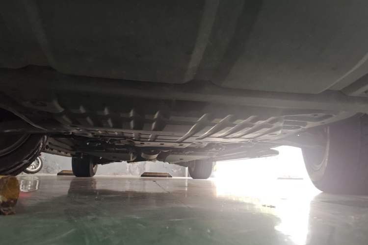 Used Land Rover Discovery Sport 2017 2.0T SE Chassis Front