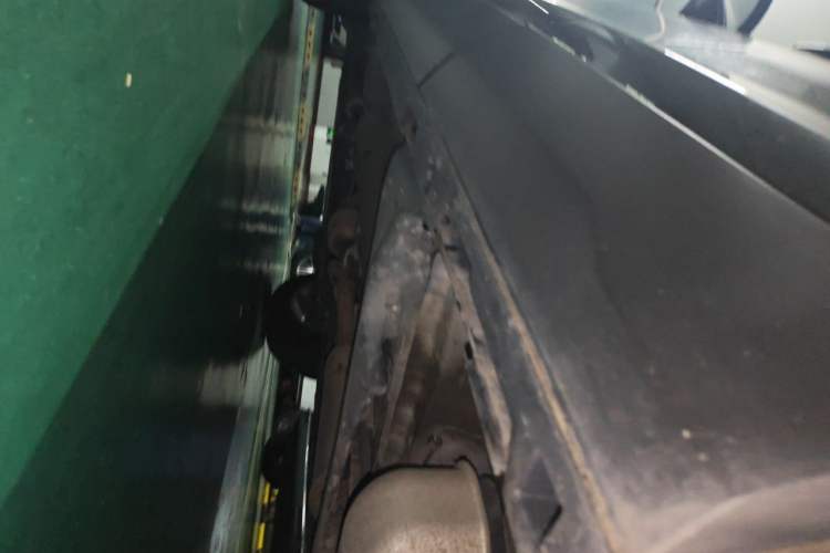 Used Land Rover Discovery Sport 2017 2.0T PURE Chassis Rear Left