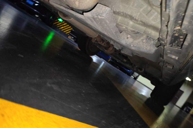 Used Land Rover Discovery Sport 2017 2.0T SE Chassis Rear Right