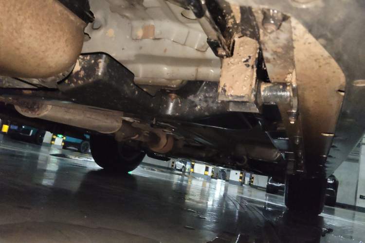 Used Land Rover Discovery Sport 2017 2.0T PURE Chassis Rear Right