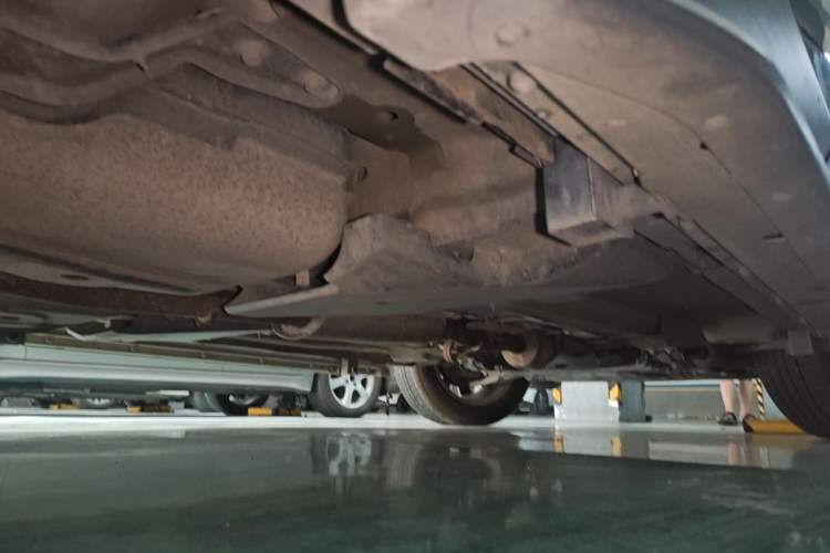 Used Land Rover Discovery Sport 2017 2.0T SE Chassis Rear Right