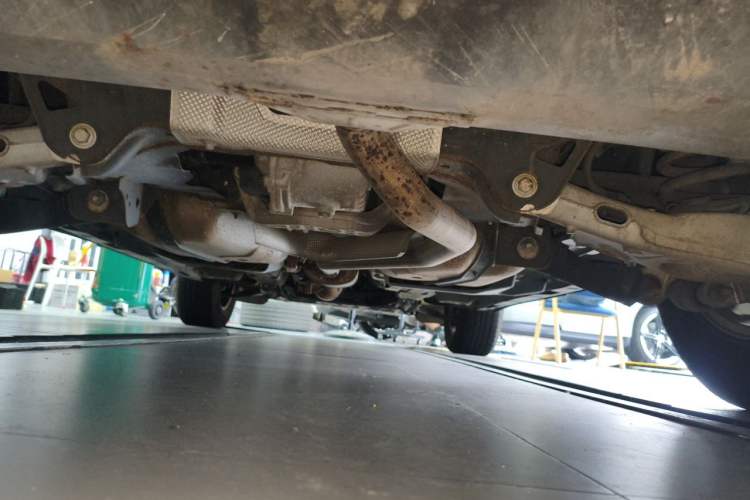 Used Land Rover Discovery Sport 2017 2.0T PURE Chassis Rear
