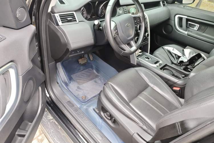 Used Land Rover Discovery Sport 2017 2.0T SE Driver Seat
