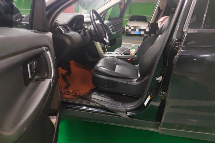 Used Land Rover Discovery Sport 2017 2.0T SE Driver Seat