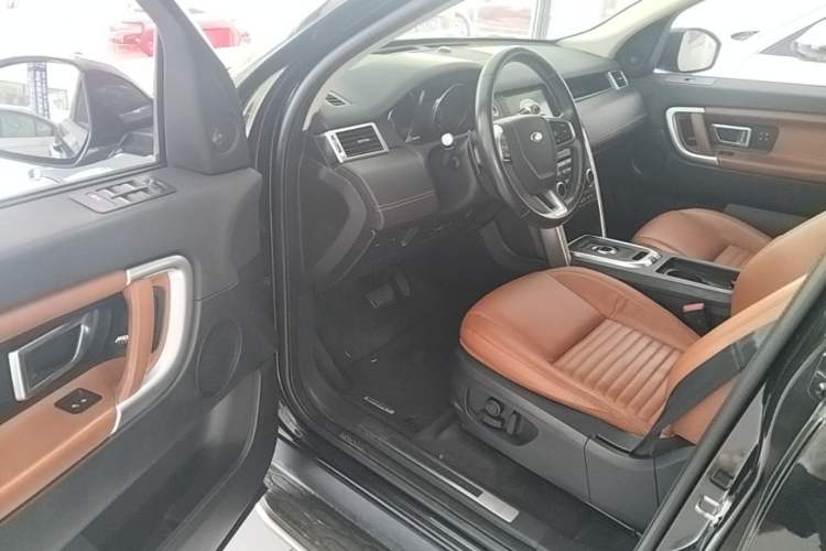 Used Land Rover Discovery Sport 2017 2.0T HSE LUXURY Driver Seat