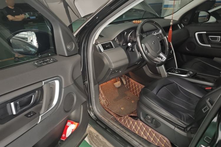 Used Land Rover Discovery Sport 2017 2.0T SE Driver Seat