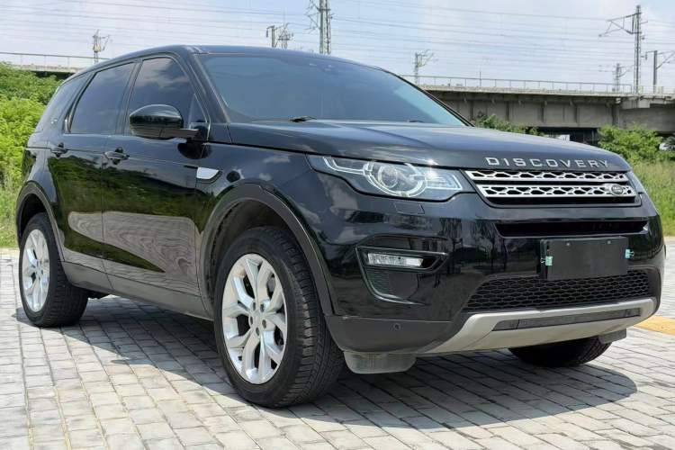 Used Land Rover Discovery Sport 2017 2.0T HSE Exterior 1