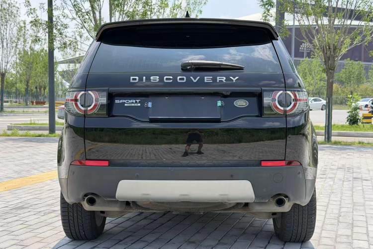 Used Land Rover Discovery Sport 2017 2.0T HSE Exterior 5