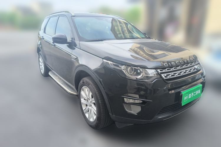 Used Land Rover Discovery Sport 2017 2.0T PURE Front Right 45 Deg