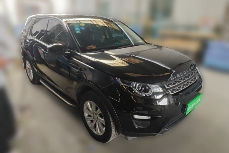 Used Land Rover Discovery Sport 2017 2.0T SE Front Right 45 Deg