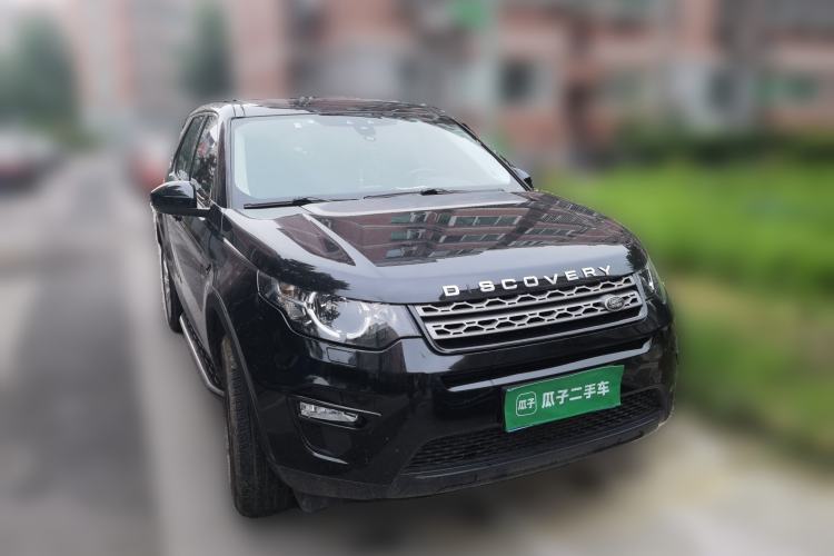 Used Land Rover Discovery Sport 2017 2.0T PURE Front Right 45 Deg