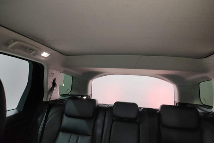 Used Land Rover Discovery Sport 2017 2.0T SE Headliner