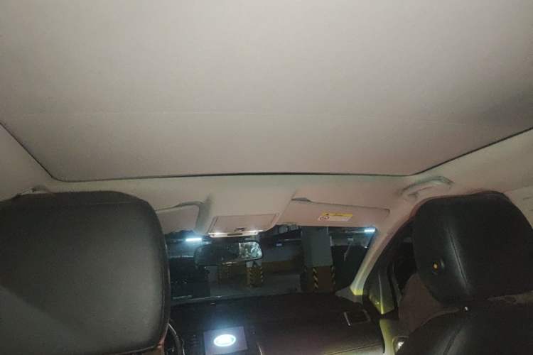 Used Land Rover Discovery Sport 2017 2.0T SE Headliner