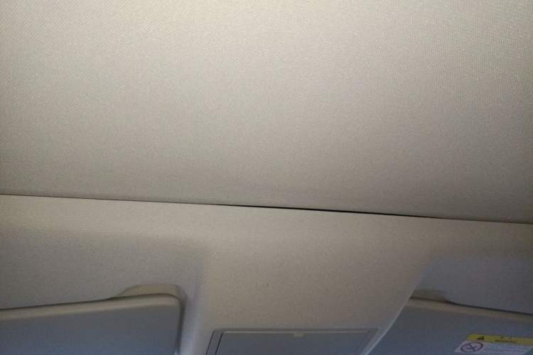 Used Land Rover Discovery Sport 2017 2.0T PURE Headliner