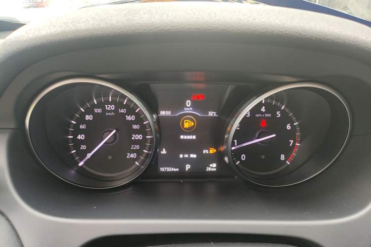 Used Land Rover Discovery Sport 2017 2.0T SE Instrument Cluster