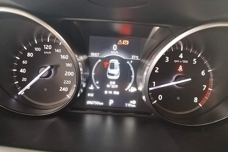 Used Land Rover Discovery Sport 2017 2.0T HSE LUXURY Instrument Cluster