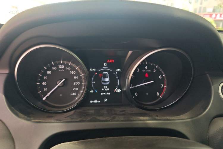 Used Land Rover Discovery Sport 2017 2.0T SE Instrument Cluster