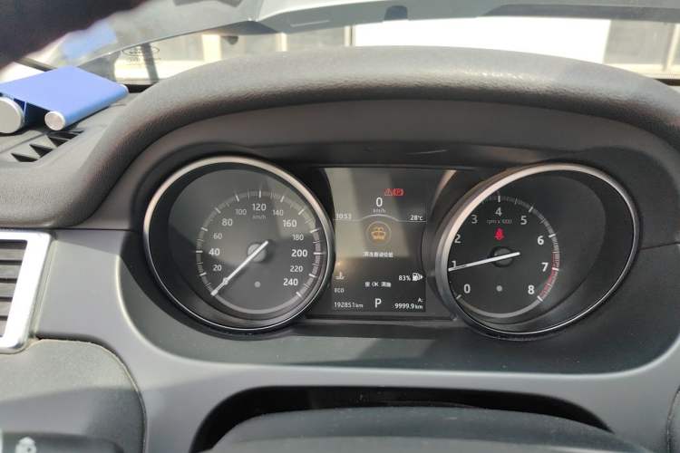 Used Land Rover Discovery Sport 2017 2.0T SE Instrument Cluster