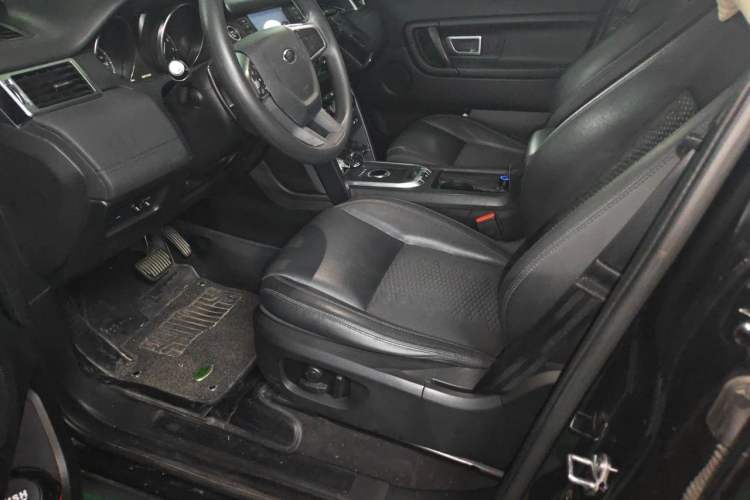 Used Land Rover Discovery Sport 2017 2.0T PURE Left Front Seat
