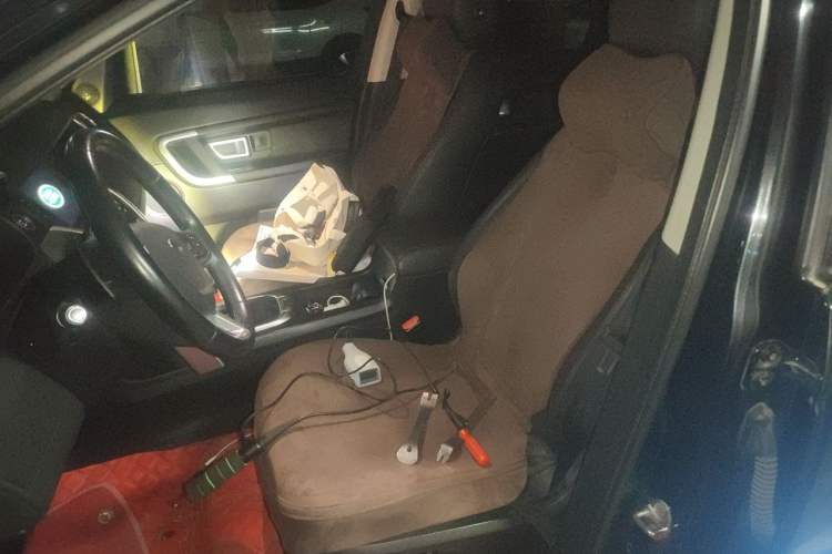 Used Land Rover Discovery Sport 2017 2.0T SE Left Front Seat