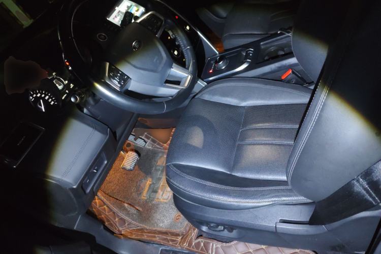 Used Land Rover Discovery Sport 2017 2.0T HSE Left Front Seat