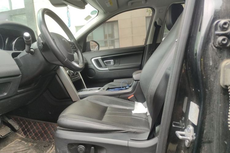Used Land Rover Discovery Sport 2017 2.0T SE Left Front Seat