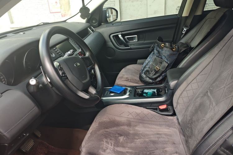 Used Land Rover Discovery Sport 2017 2.0T PURE Left Front Seat