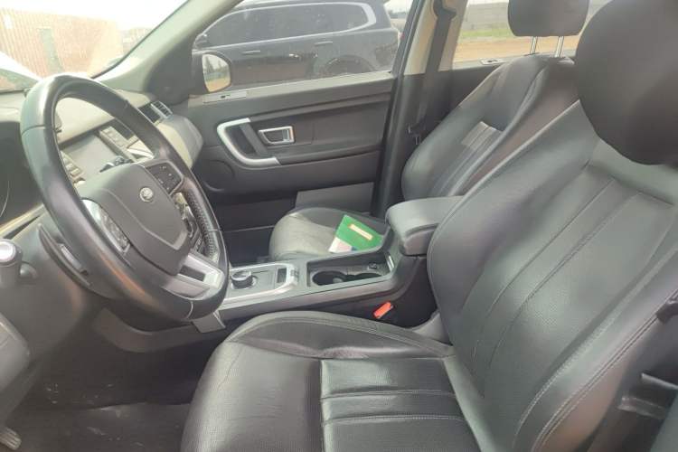 Used Land Rover Discovery Sport 2017 2.0T SE Left Front Seat