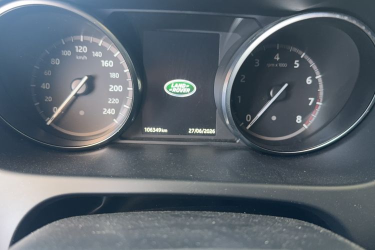 Used Land Rover Discovery Sport 2017 2.0T SE Odometer Close Up