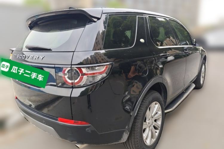 Used Land Rover Discovery Sport 2017 2.0T SE Rear Right 45 Deg