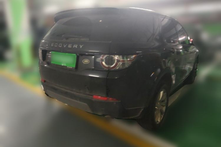 Used Land Rover Discovery Sport 2017 2.0T SE Rear Right 45 Deg