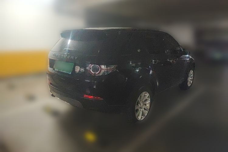 Used Land Rover Discovery Sport 2017 2.0T SE Rear Right 45 Deg