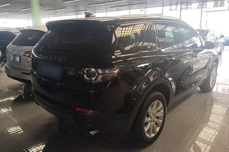 Used Land Rover Discovery Sport 2017 2.0T SE Rear Right 45 Deg