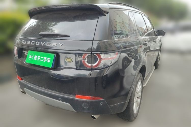 Used Land Rover Discovery Sport 2017 2.0T SE Rear Right 45 Deg