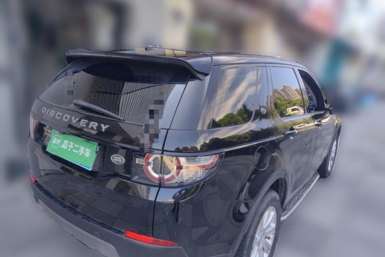 Used Land Rover Discovery Sport 2017 2.0T SE Rear Right 45 Deg