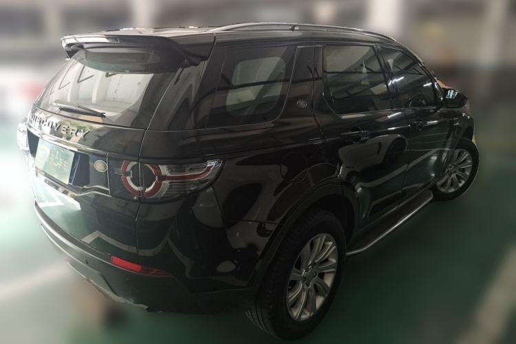 Used Land Rover Discovery Sport 2017 2.0T SE Rear Right 45 Deg
