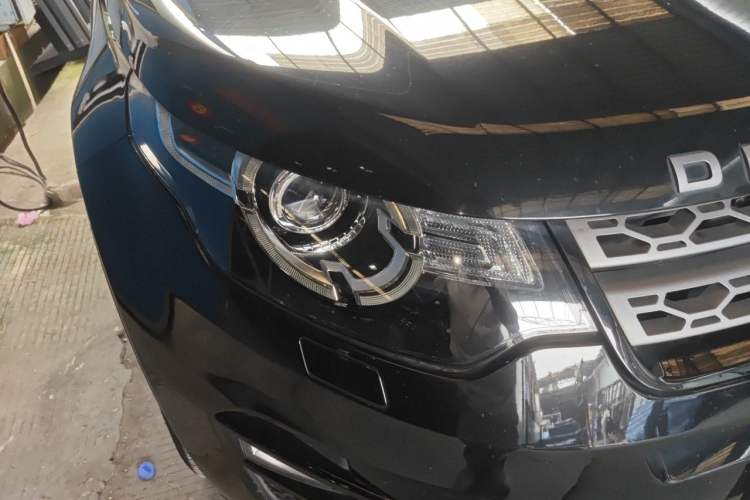 Used Land Rover Discovery Sport 2017 2.0T SE Right Front Headlight