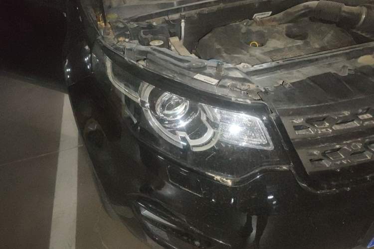 Used Land Rover Discovery Sport 2017 2.0T SE Right Front Headlight