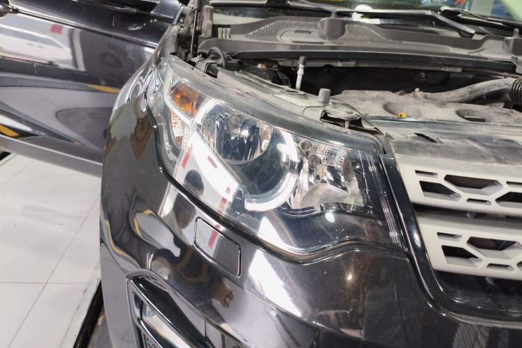 Used Land Rover Discovery Sport 2017 2.0T PURE Right Front Headlight