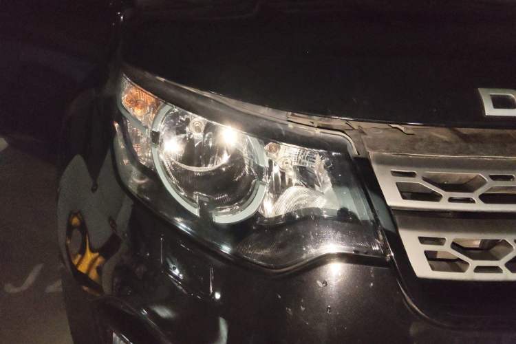 Used Land Rover Discovery Sport 2017 2.0T PURE Right Front Headlight