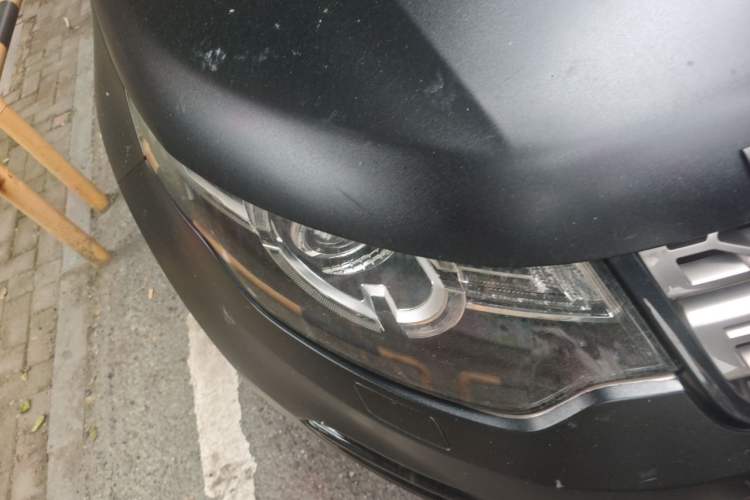 Used Land Rover Discovery Sport 2017 2.0T SE Right Front Headlight