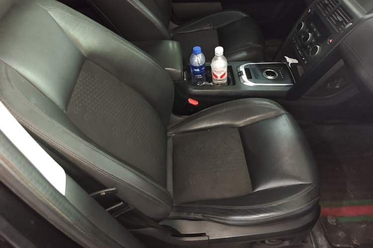 Used Land Rover Discovery Sport 2017 2.0T PURE Right Front Seat