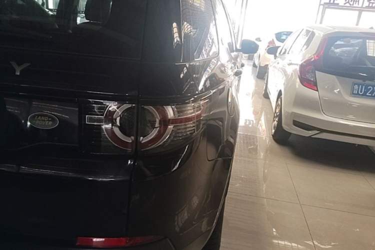 Used Land Rover Discovery Sport 2017 2.0T SE Right Rear Taillight