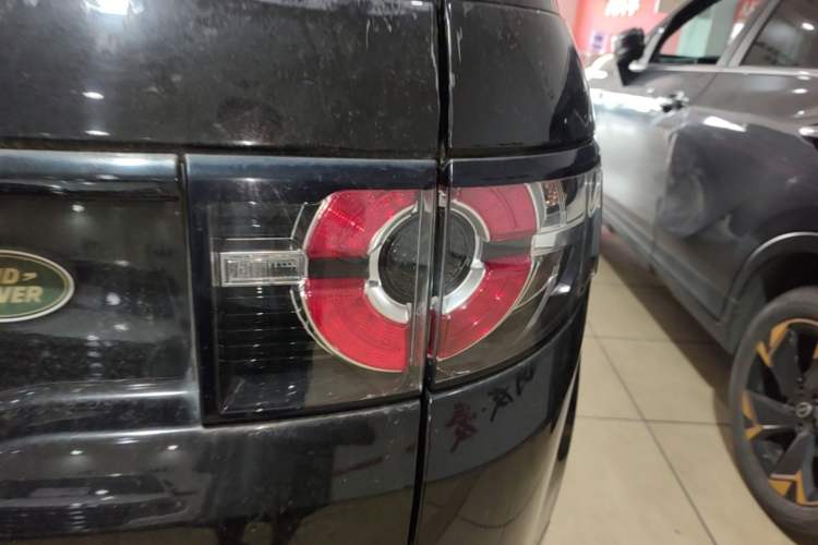 Used Land Rover Discovery Sport 2017 2.0T PURE Right Rear Taillight