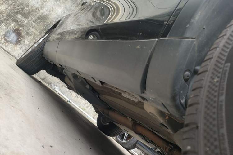 Used Land Rover Discovery Sport 2017 2.0T SE Right Side Sill