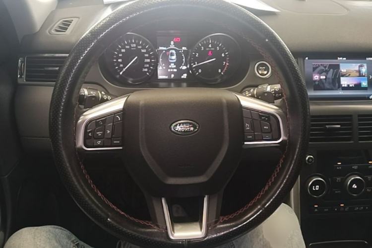 Used Land Rover Discovery Sport 2017 2.0T SE Steering Wheel