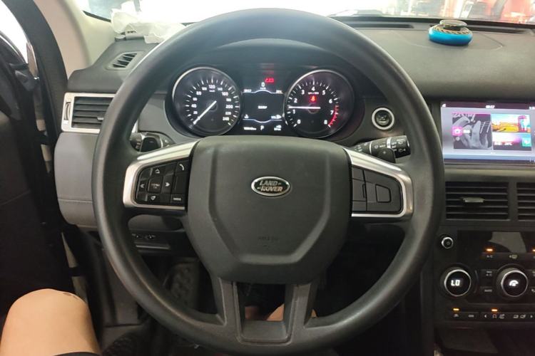 Used Land Rover Discovery Sport 2017 2.0T PURE Steering Wheel