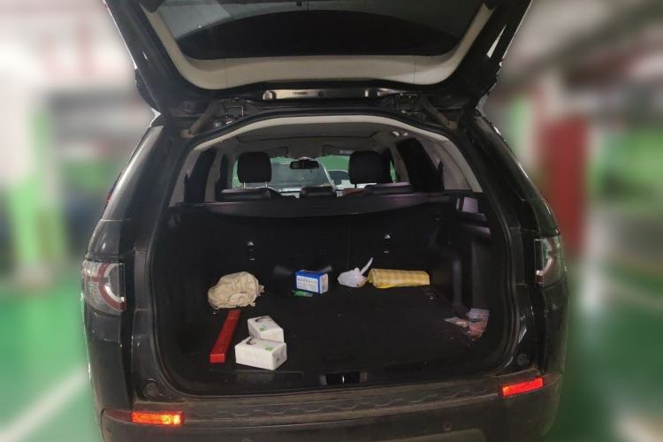 Used Land Rover Discovery Sport 2017 2.0T SE Trunk