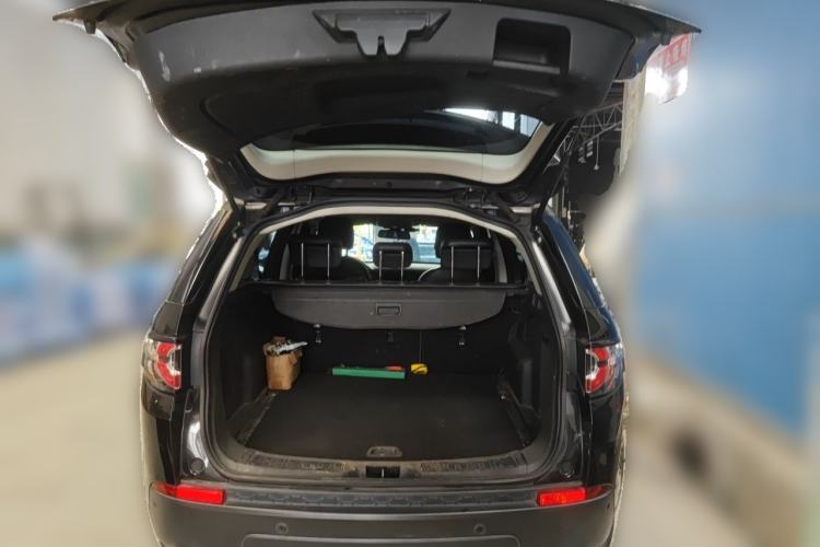 Used Land Rover Discovery Sport 2017 2.0T SE Trunk